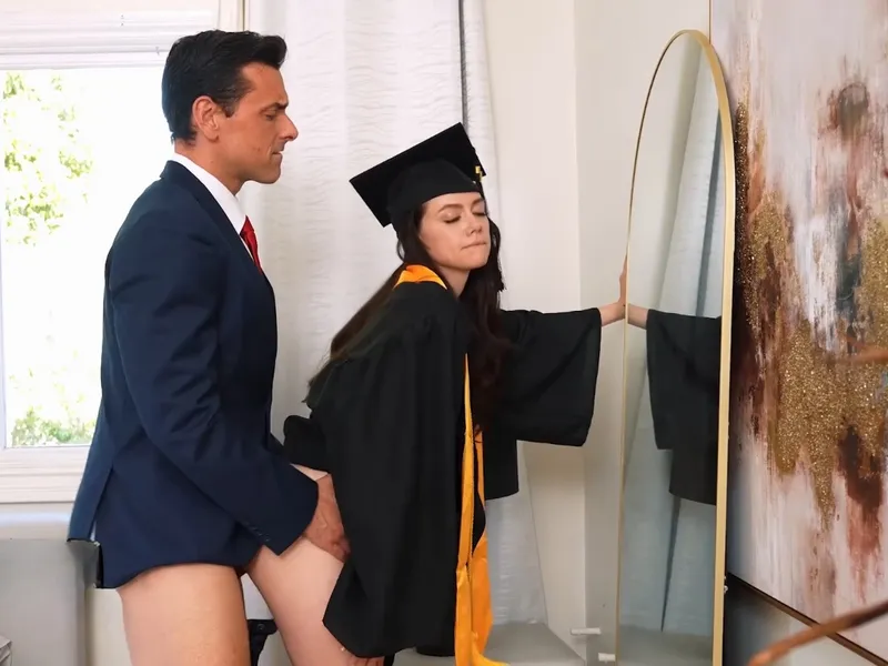 Cha dượng doggy con chim nhỏ sữa đặc rớt đầy sàn